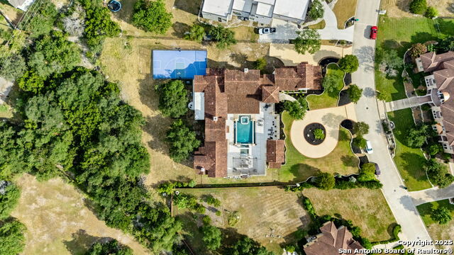 Image 75 of 76 For 239 Lismore  