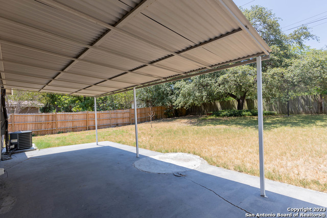 Image 22 of 28 For 1822 Arroya Vista