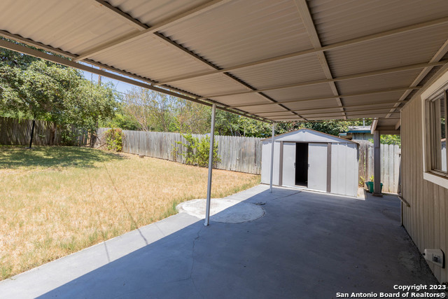 Image 23 of 28 For 1822 Arroya Vista