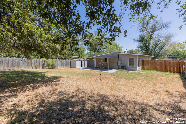 Image 26 of 28 For 1822 Arroya Vista