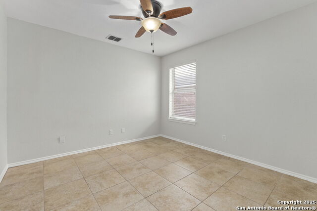 Image 18 of 31 For 14119 Silver Charm