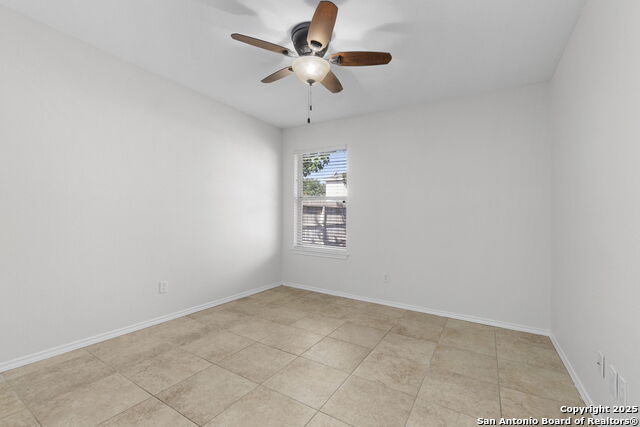 Image 19 of 31 For 14119 Silver Charm