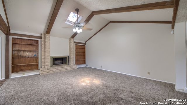 Listing photo id 9 for 4800 Rockford
