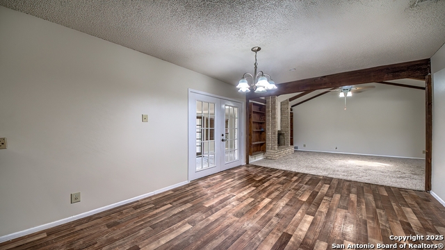 Listing photo id 12 for 4800 Rockford