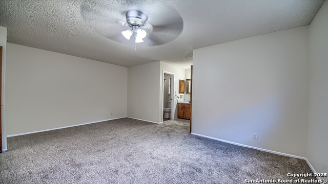 Listing photo id 16 for 4800 Rockford