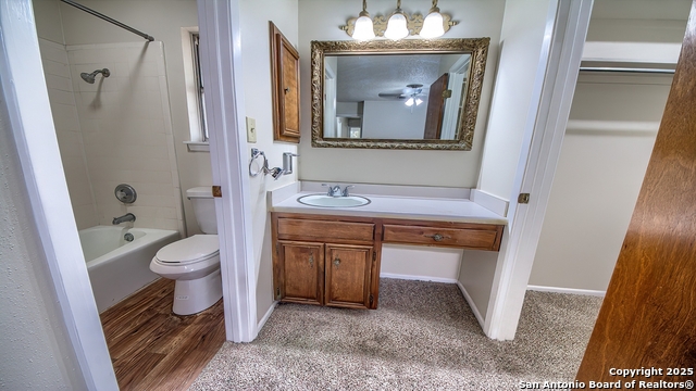 Listing photo id 17 for 4800 Rockford