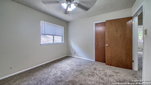 Listing photo id 20 for 4800 Rockford
