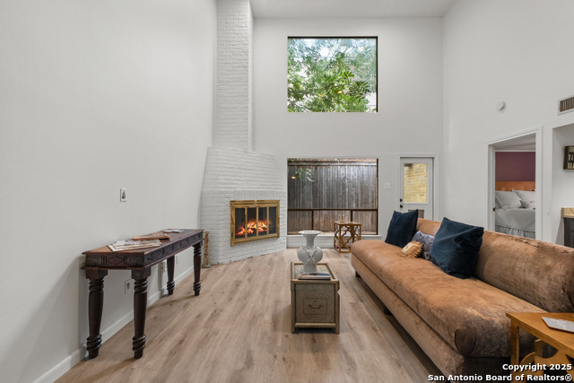 Image 2 of 17 For 8123 New Braunfels  D