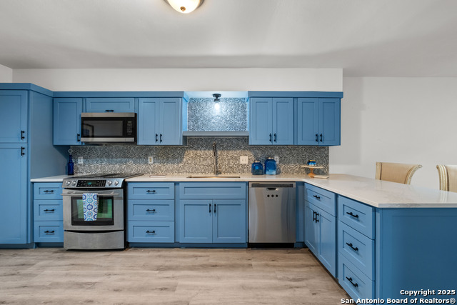Image 4 of 17 For 8123 New Braunfels  D
