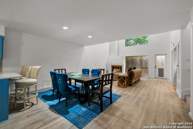 Image 7 of 17 For 8123 New Braunfels  D