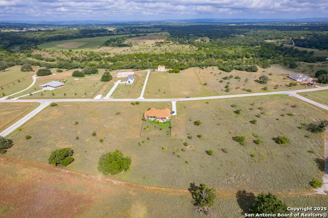 Image 21 of 23 For 936 Martingale