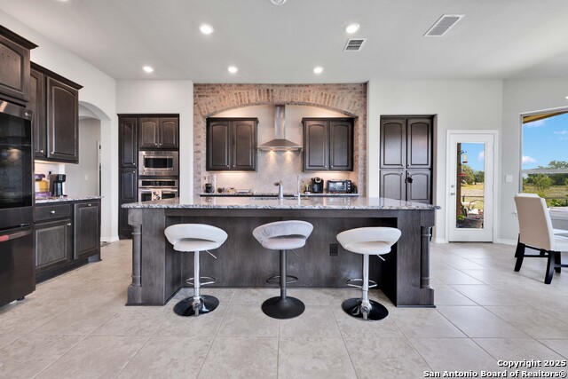 Image 8 of 23 For 936 Martingale