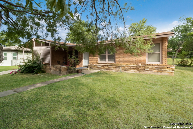 Image 3 of 30 For 455 Pamela Dr