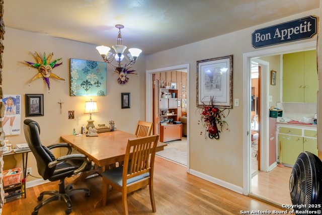 Image 7 of 30 For 455 Pamela Dr