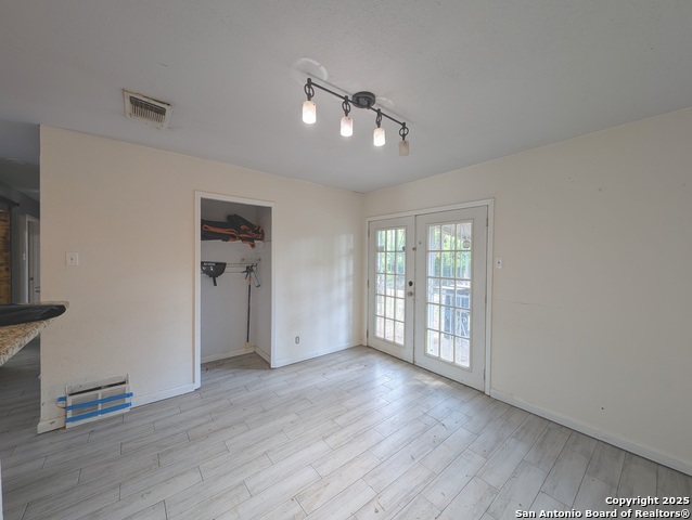 Image 11 of 17 For 5714 Windyhill