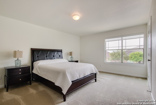 Listing photo id 20 for 2910 Dusseldorf
