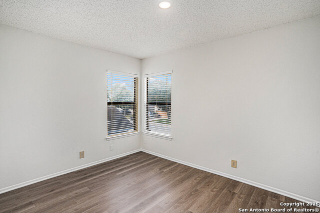 Image 13 of 16 For 13038 Woller Valley