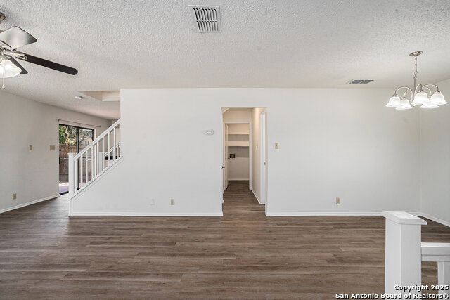 Image 3 of 16 For 13038 Woller Valley