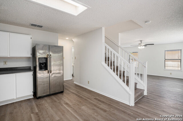 Image 4 of 16 For 13038 Woller Valley