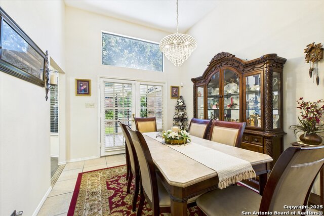 Image 11 of 45 For 14026 Fairway Oaks