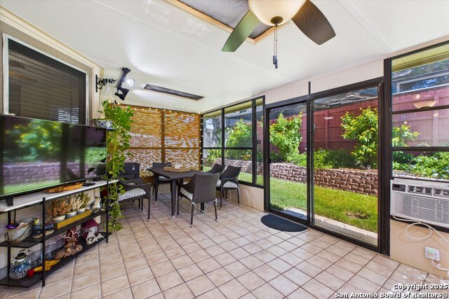 Image 16 of 45 For 14026 Fairway Oaks