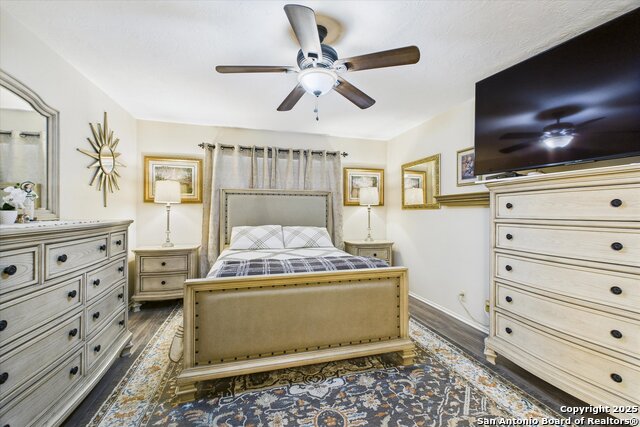 Image 22 of 45 For 14026 Fairway Oaks
