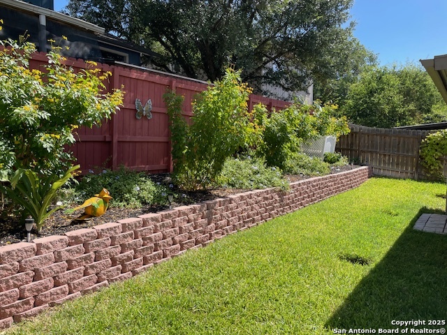 Image 36 of 45 For 14026 Fairway Oaks