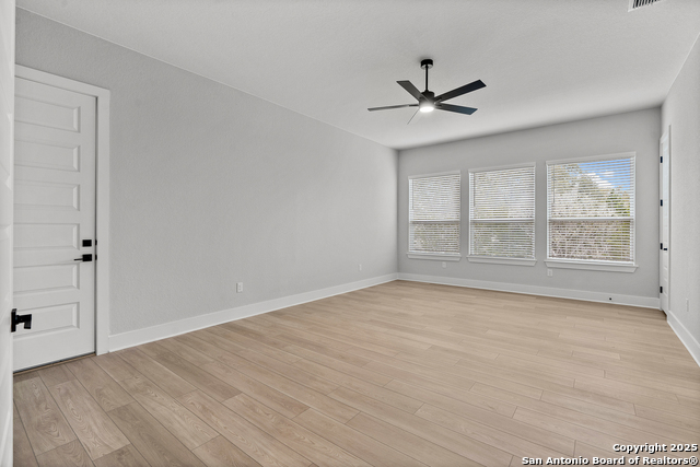 Image 18 of 20 For 325 Raven Road
