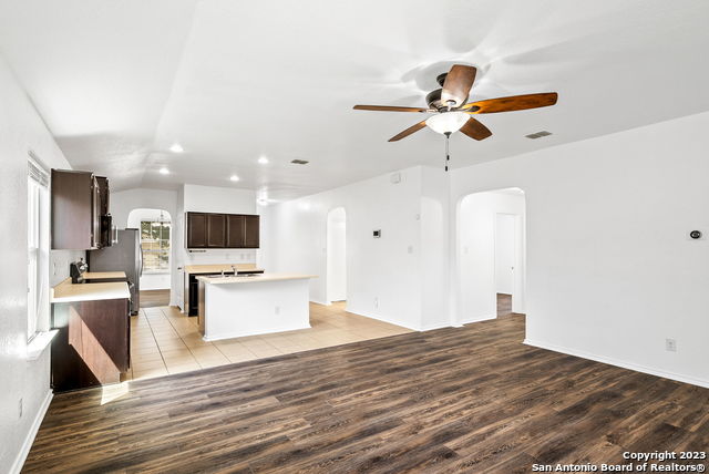 Image 10 of 34 For 3558 Glacier Lk