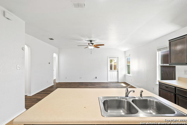 Image 13 of 34 For 3558 Glacier Lk