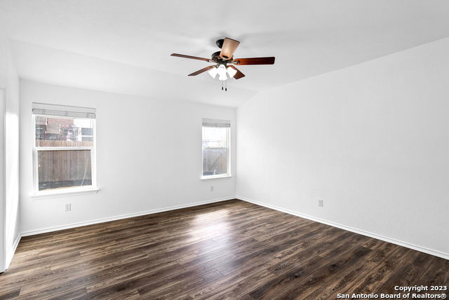 Image 19 of 34 For 3558 Glacier Lk