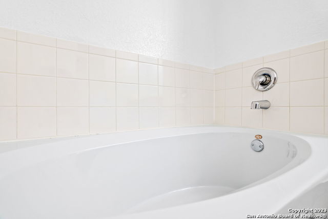 Image 25 of 34 For 3558 Glacier Lk