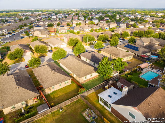 Image 30 of 34 For 3558 Glacier Lk