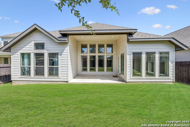 Listing photo id 12 for 9121 War Wagon Ln
