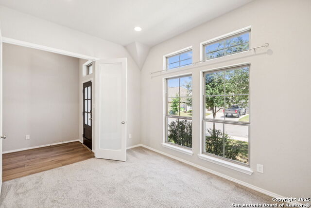 Listing photo id 13 for 9121 War Wagon Ln