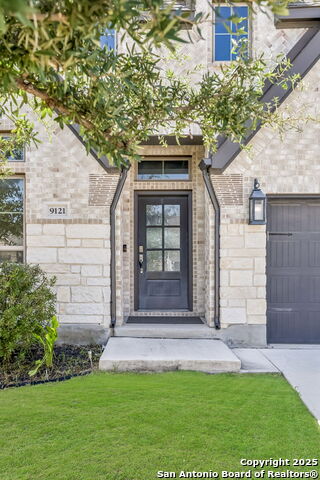 Listing photo id 0 for 9121 War Wagon Ln
