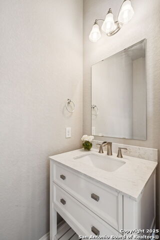 Listing photo id 22 for 9121 War Wagon Ln