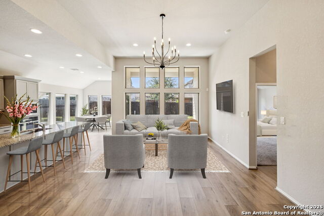 Listing photo id 4 for 9121 War Wagon Ln