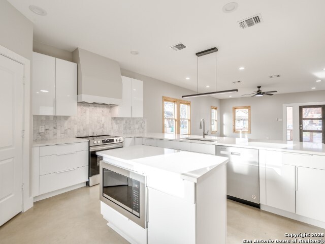Listing photo id 14 for 1014 Cherry N