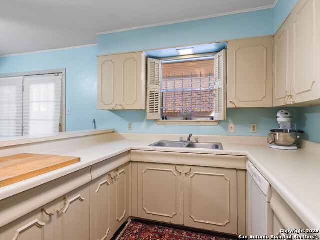 Image 11 of 23 For 102 Ruelle Lane  106c