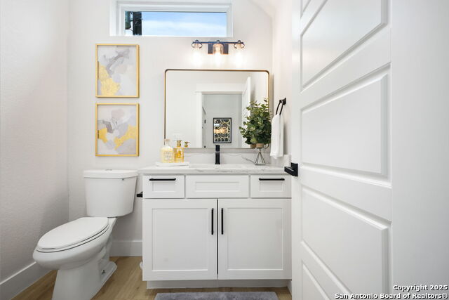 Listing photo id 23 for 1019 Hackberry S 202