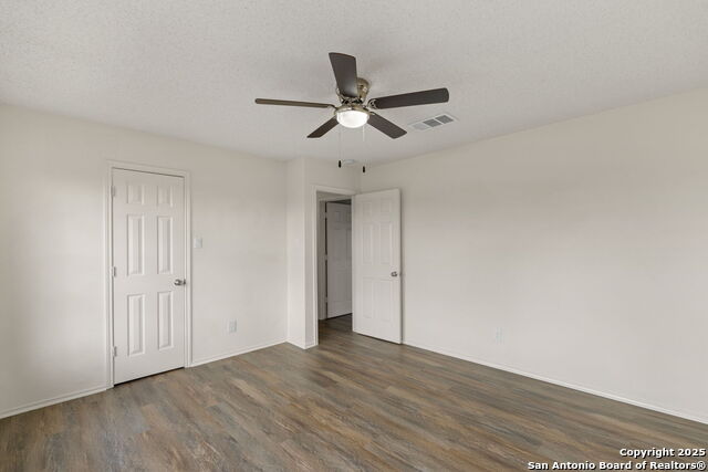 Image 21 of 30 For 10207 Southcreek