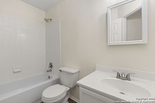 Image 23 of 30 For 10207 Southcreek