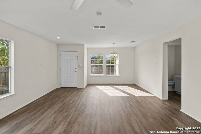 Image 4 of 30 For 10207 Southcreek