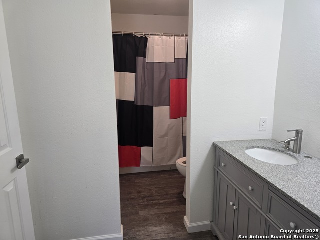 Image 15 of 21 For 8151 Cantura
