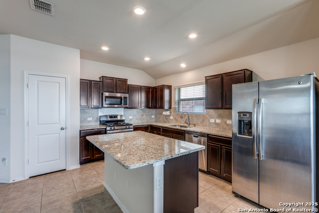 Image 9 of 26 For 445 Red Morganite