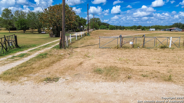 Image 16 of 18 For 16587 S Loop 1604 W