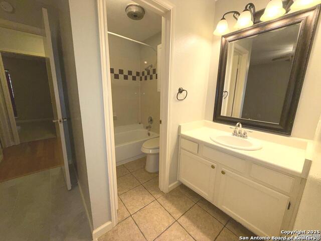 Image 10 of 13 For 13615 Chapel Oaks