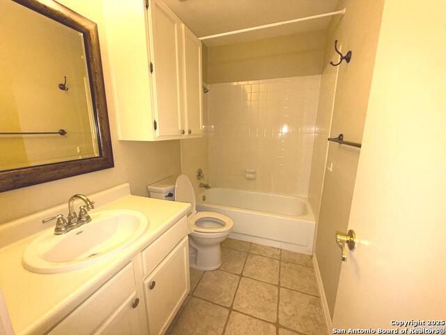 Image 7 of 13 For 13615 Chapel Oaks