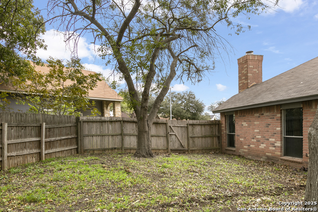 Image 19 of 20 For 7709 Brunning